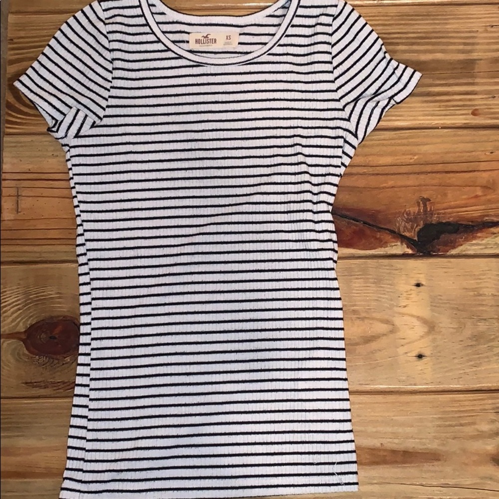Ribbed fitted Hollister shirt size XS